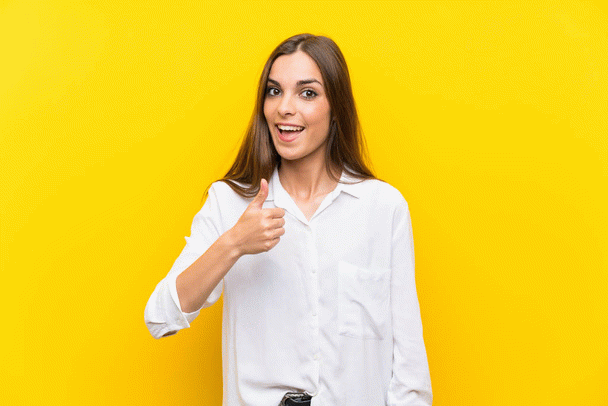 19 نشانه که نشان می دهد شریک شما در رابطه راضی نیست